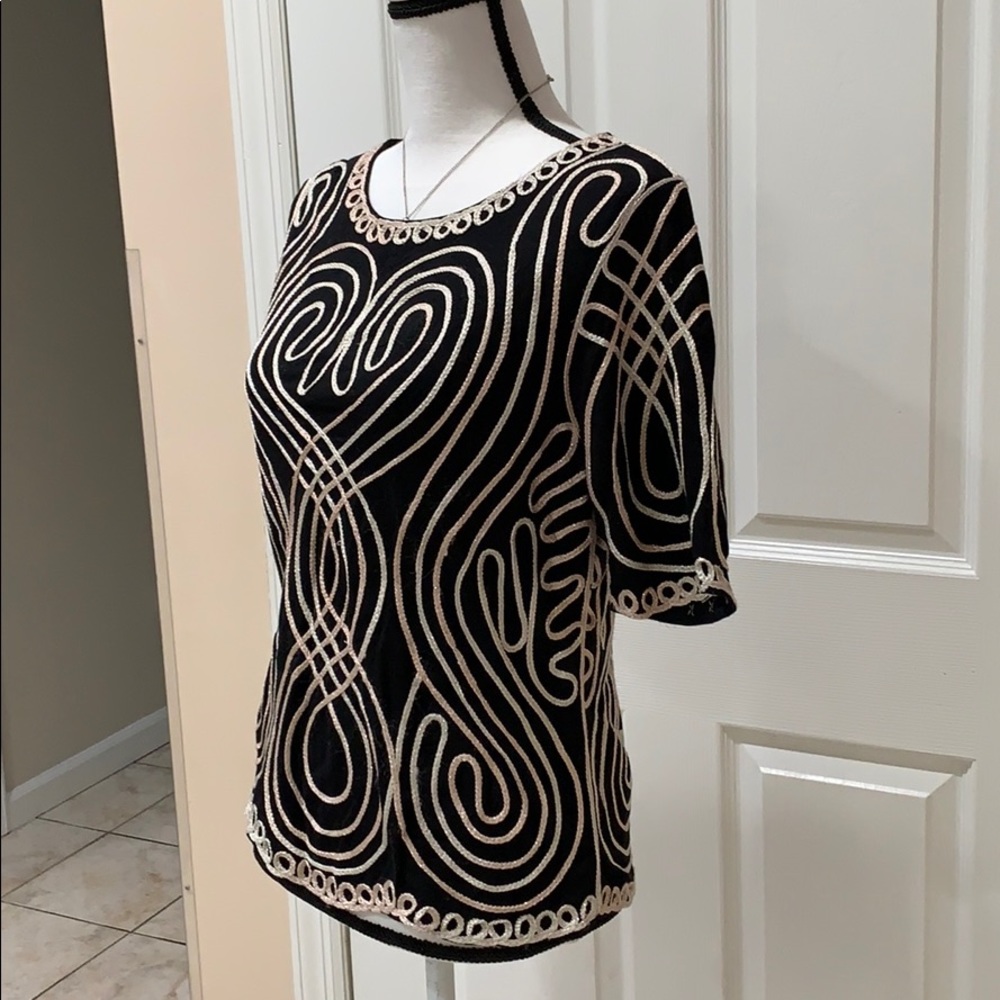 CLEARANCE Lauren Michelle embroidered top sz M/L - Picture 2 of 8